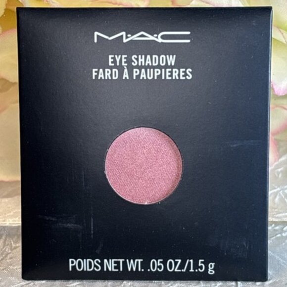 MAC IN LIVING PINK eyeshadow Refill Pan NIB - Picture 2 of 6